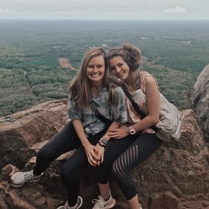 Meet your Posher, Ella